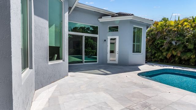 7083 NW 71ST Manor, Parkland, FL 33067