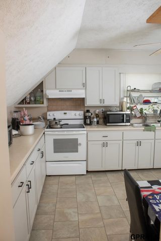 5112 N 48 Street, Omaha, NE 68104