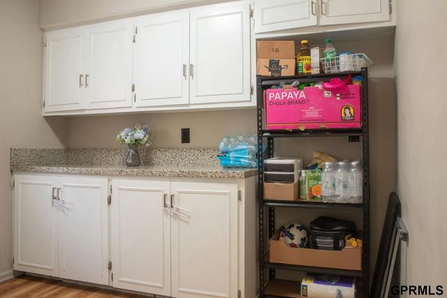 5112 N 48 Street, Omaha, NE 68104