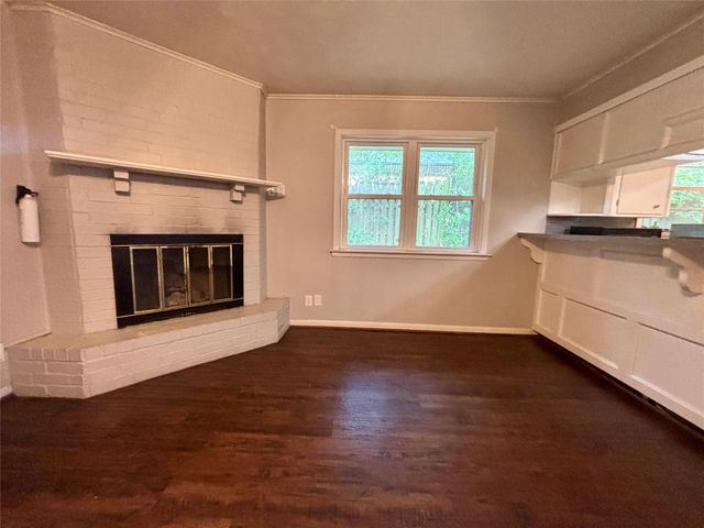 2013 Oaklawn Drive, Conroe, TX 77304