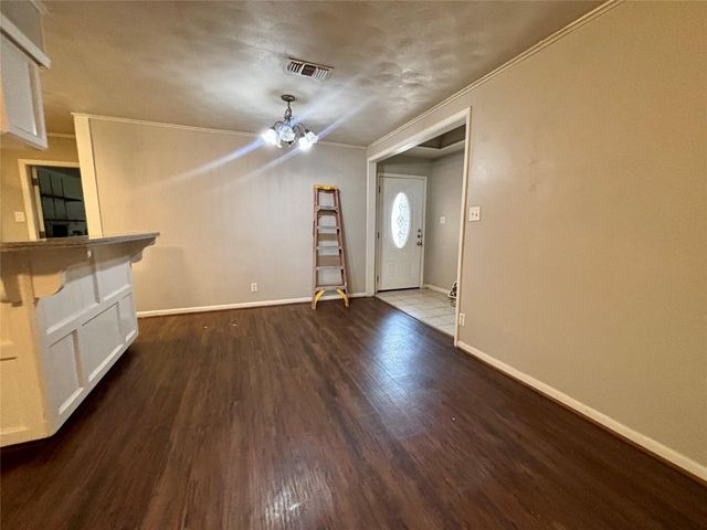 2013 Oaklawn Drive, Conroe, TX 77304