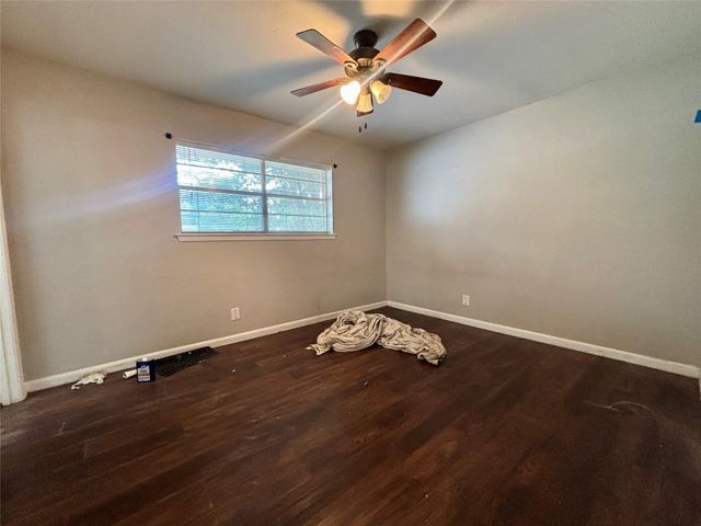 2013 Oaklawn Drive, Conroe, TX 77304