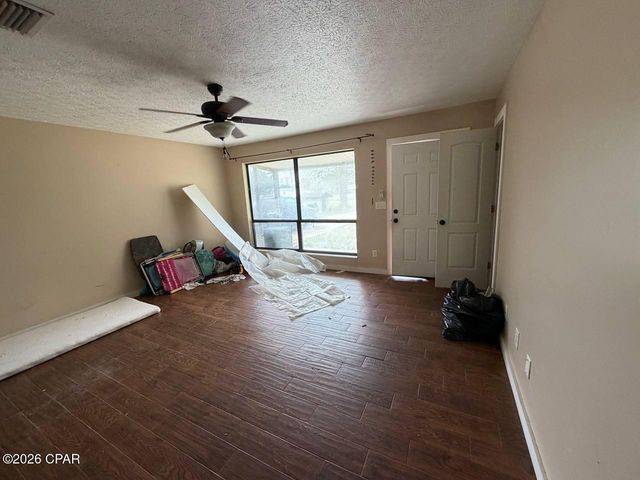 6718 Wendy Road, Panama City, FL 32404