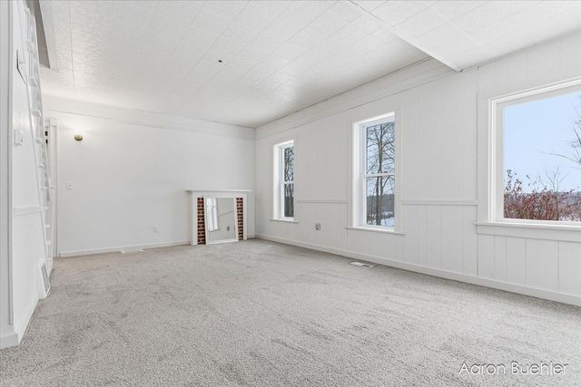 9153 Lawrence Road, Maple Grove Twp, MI 49073