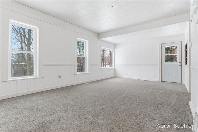 9153 Lawrence Road, Maple Grove Twp, MI 49073