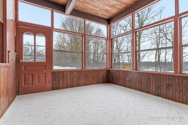 9153 Lawrence Road, Maple Grove Twp, MI 49073