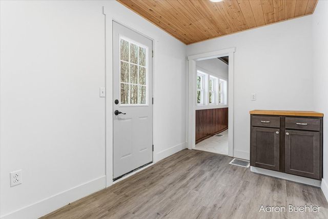 9153 Lawrence Road, Maple Grove Twp, MI 49073