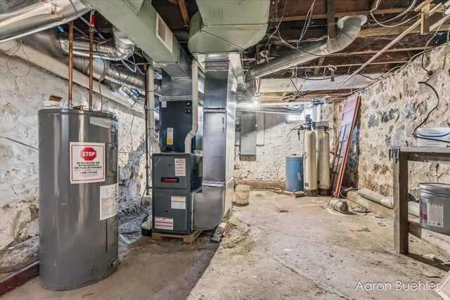 9153 Lawrence Road, Maple Grove Twp, MI 49073