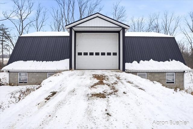 9153 Lawrence Road, Maple Grove Twp, MI 49073