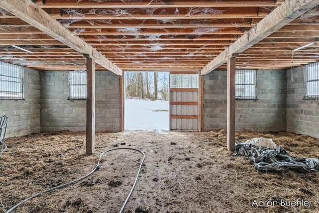 9153 Lawrence Road, Maple Grove Twp, MI 49073