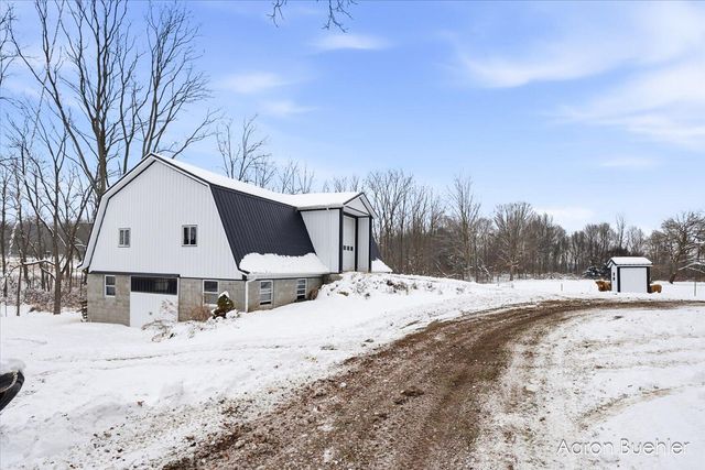 9153 Lawrence Road, Maple Grove Twp, MI 49073