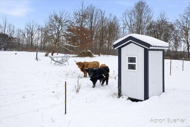 9153 Lawrence Road, Maple Grove Twp, MI 49073