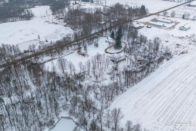 9153 Lawrence Road, Maple Grove Twp, MI 49073