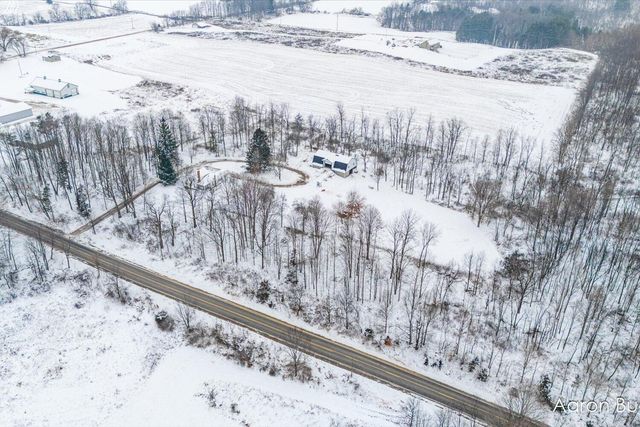 9153 Lawrence Road, Maple Grove Twp, MI 49073