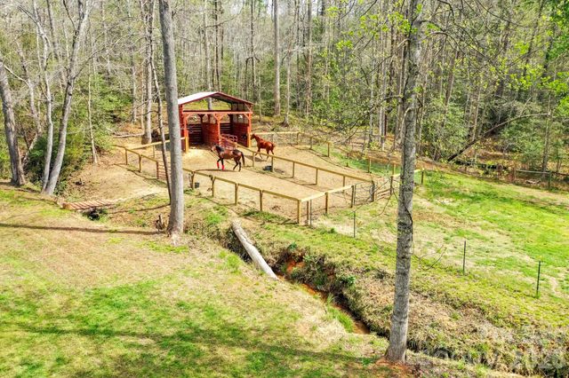 282 N Chase Lane, Rutherfordton, NC 28139