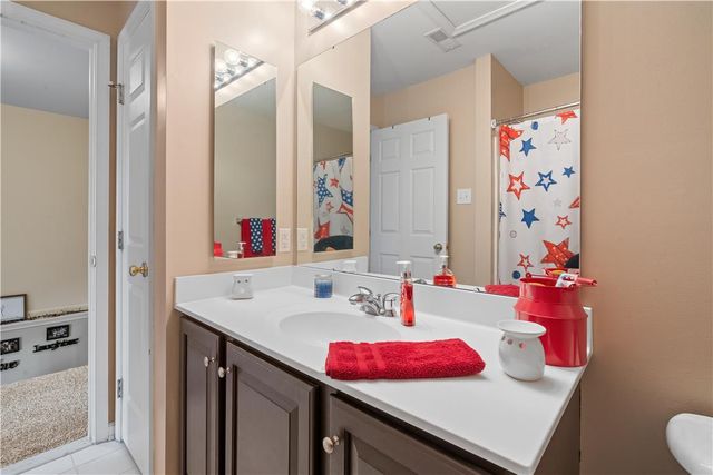 4079 Huckleberry Drive, Upper Saucon Twp, PA 18034