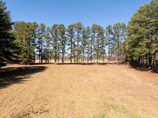 2 Old Pond Lane, Dickson, TN 37055