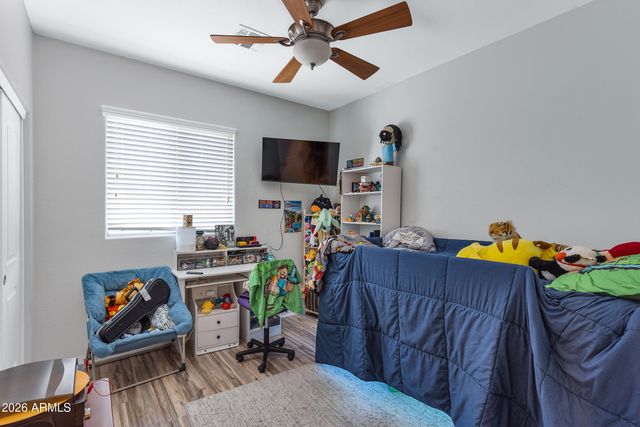 747 W LOVE Road, San Tan Valley, AZ 85143