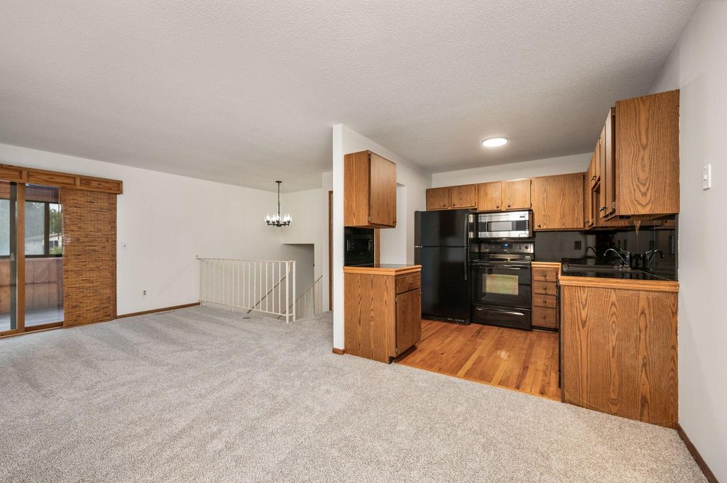 1294 105th Avenue NW, Coon Rapids, MN 55433 — photo 3
