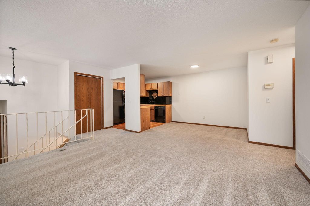 1294 105th Avenue NW, Coon Rapids, MN 55433 — photo 4