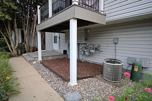 7509 Landau Drive, Bloomington, MN 55438