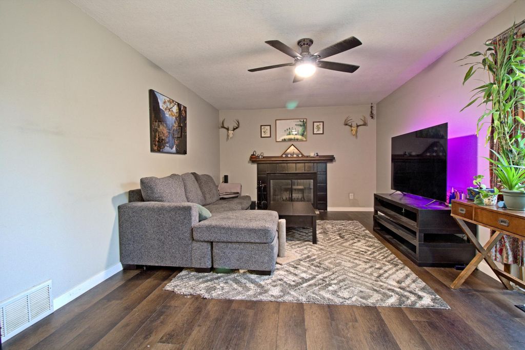 7509 Landau Drive, Bloomington, MN 55438 — photo 4