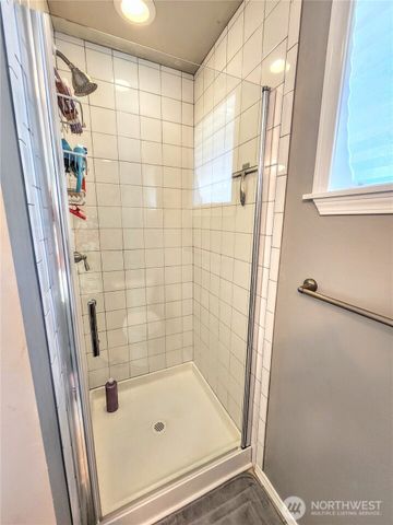 23617 SE 243rd Place, Maple Valley, WA 98038