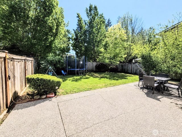 23617 SE 243rd Place, Maple Valley, WA 98038