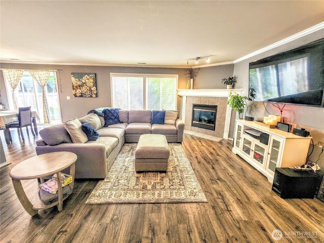 23617 SE 243rd Place, Maple Valley, WA 98038