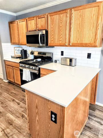 23617 SE 243rd Place, Maple Valley, WA 98038