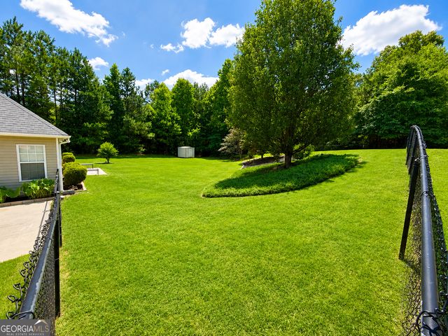 1404 Shingle Way, Mcdonough, GA 30252