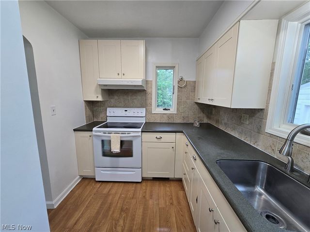 1871 15th Street, Cuyahoga Falls, OH 44223