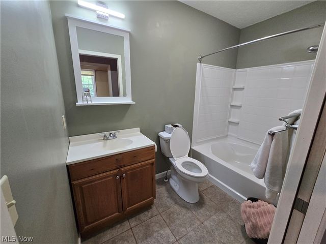 1871 15th Street, Cuyahoga Falls, OH 44223