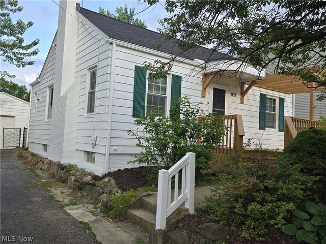 1871 15th Street, Cuyahoga Falls, OH 44223