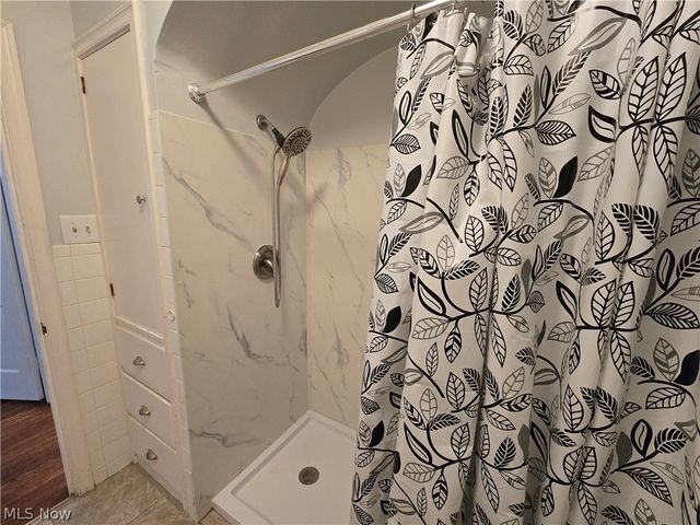 1871 15th Street, Cuyahoga Falls, OH 44223