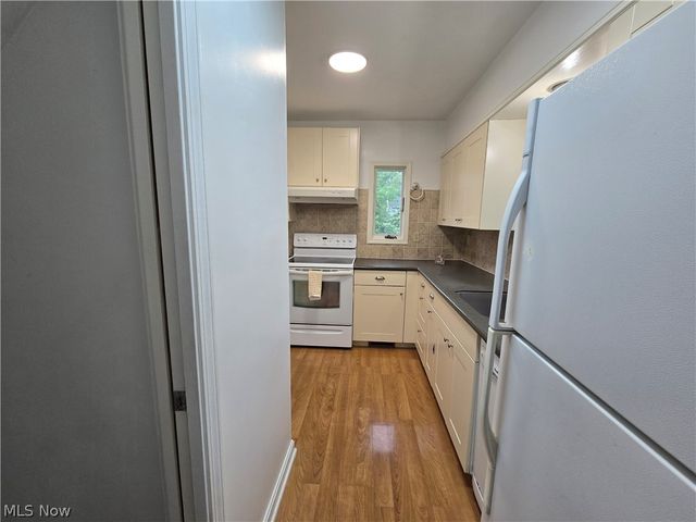 1871 15th Street, Cuyahoga Falls, OH 44223
