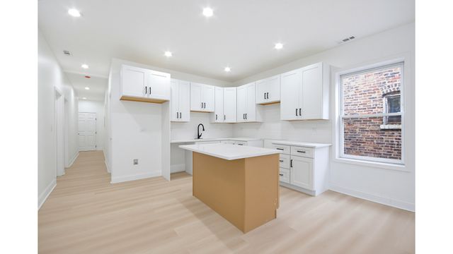 7947 S Morgan Street, Chicago, IL 60620
