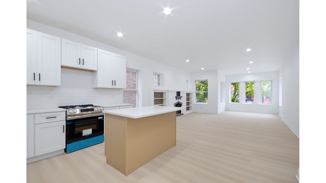 7947 S Morgan Street, Chicago, IL 60620