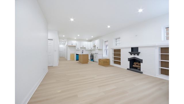 7947 S Morgan Street, Chicago, IL 60620