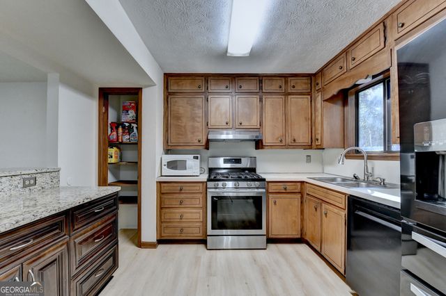 5527 Rails Way, Norcross, GA 30071