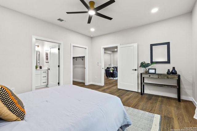 2706 W cesar e chavez, San Antonio, TX 78207