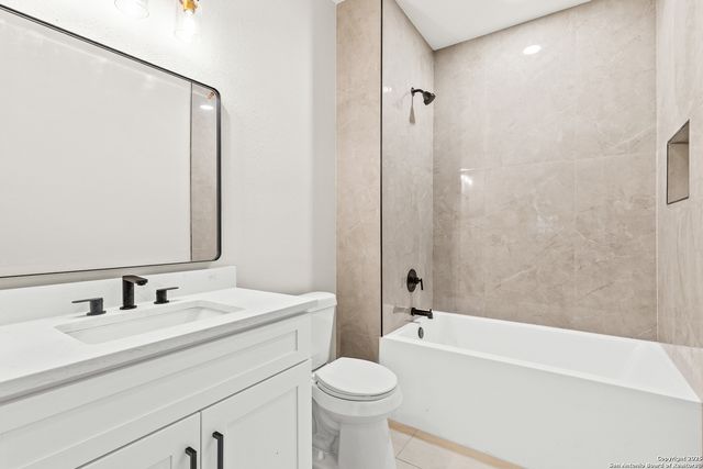 2706 W cesar e chavez, San Antonio, TX 78207