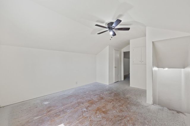 2448 S Lewis Lane, Sanger, CA 93657