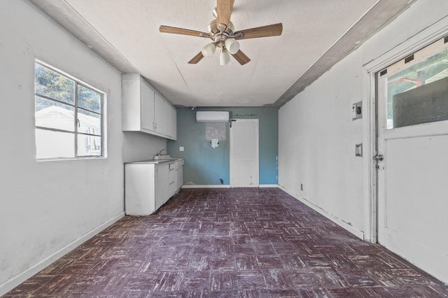 2448 S Lewis Lane, Sanger, CA 93657