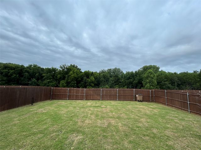 818 Coastline Way, Princeton, TX 75407