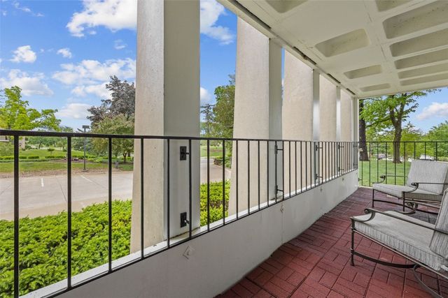 2222 1st Avenue NE 107, Cedar Rapids, IA 52402