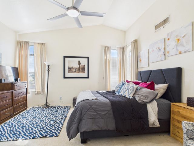 1302 N BEDFORD Drive, Chandler, AZ 85225