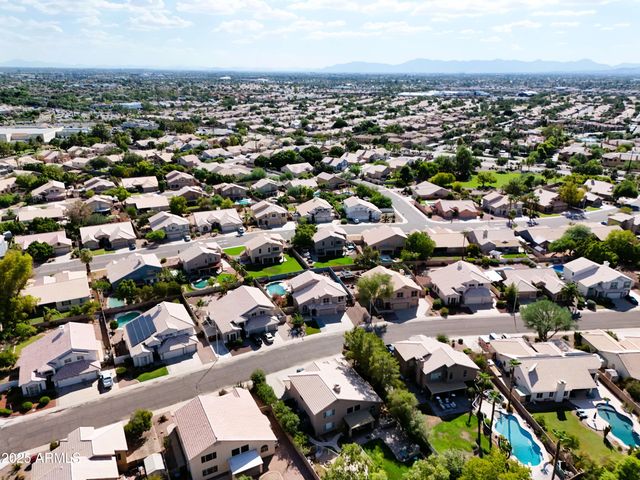 1302 N BEDFORD Drive, Chandler, AZ 85225