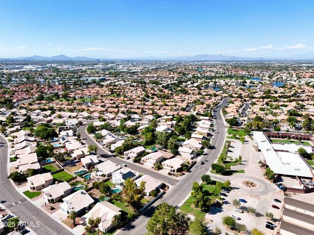 1302 N BEDFORD Drive, Chandler, AZ 85225