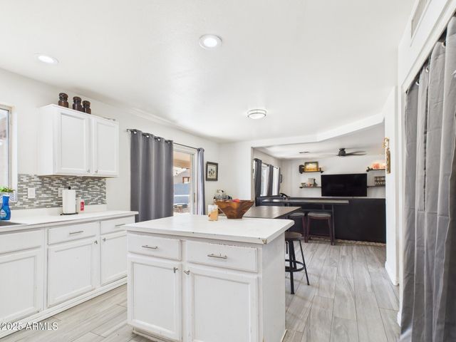 1302 N BEDFORD Drive, Chandler, AZ 85225